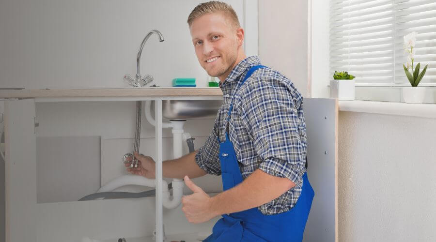 Expert burst pipe repair services in Gordon, NE